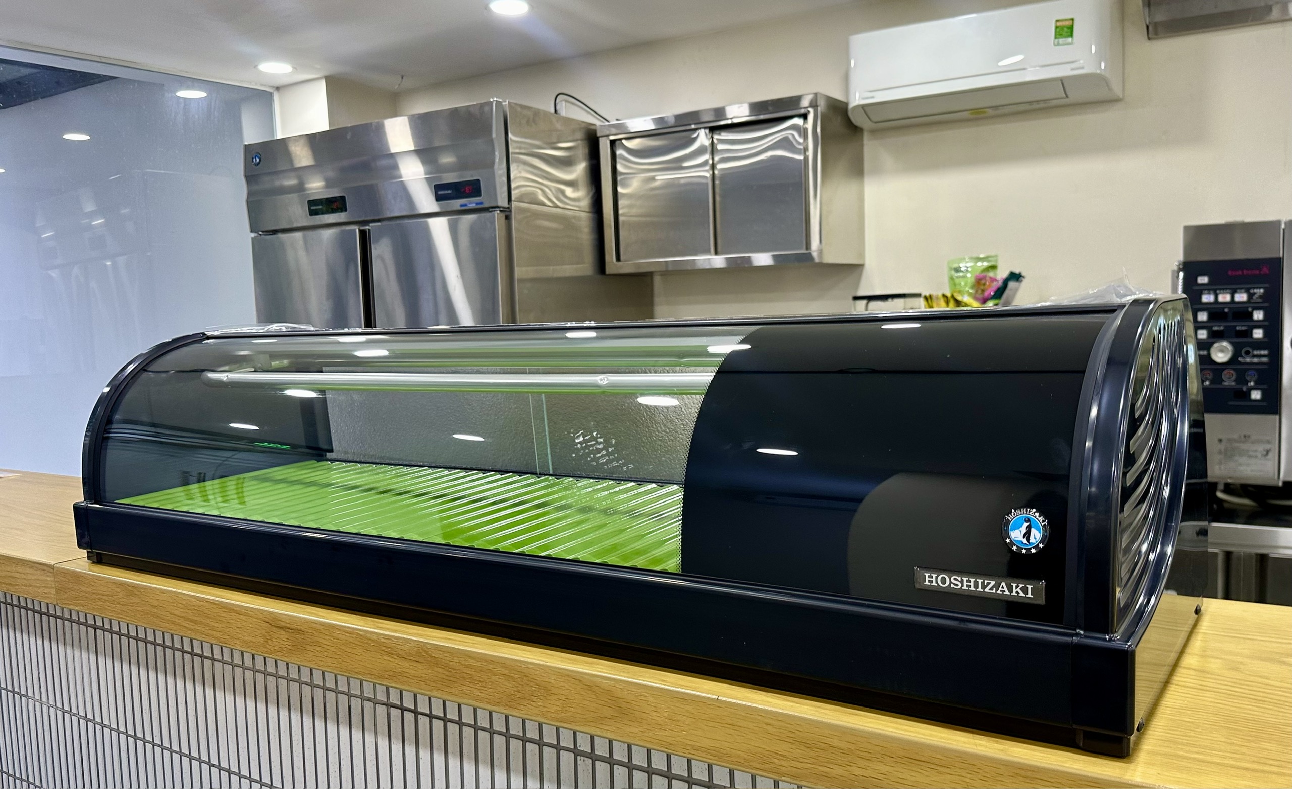 HOSHIZAKI SUSHI SHOWCASE HNC-120BE-R-B 1 Sushi showcase